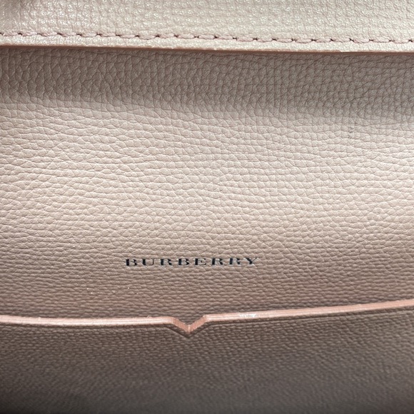 PRE OWNED BURBERRY CROSSBODY BAG - Picture 5 of 7
